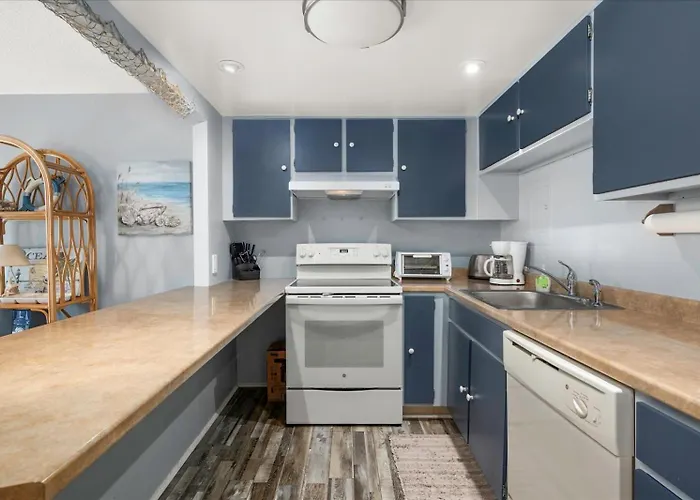 Ferienhaus Cozy 1 Bedroom Condo, Steps To The Beach! *