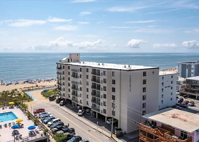 Cozy 1 Bedroom Condo, Steps To The Beach! Ferienhaus