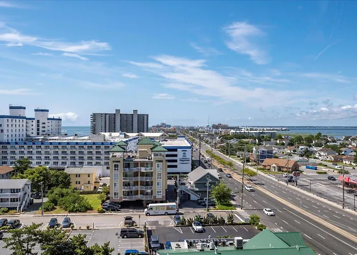 Cozy 1 Bedroom Condo, Steps To The Beach! Ferienhaus *